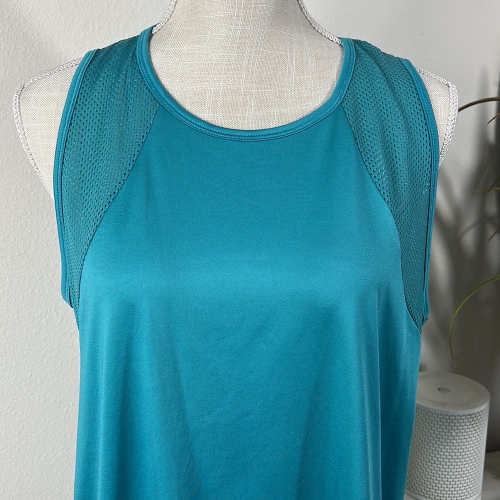 Avia L Teal Athletic Tank - Picture 2 of 13